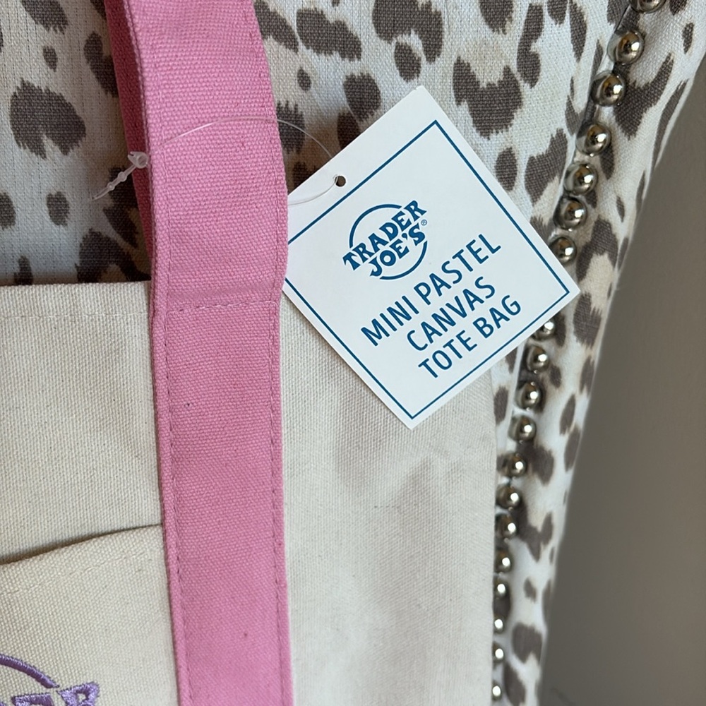 NWT Trader Joe’s Customized With Bow, Pink Mini Pastel Canvas Tote Bag - Picture 4 of 6